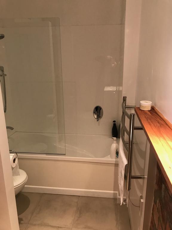 Private, comfortable studio. Wellington Esterno foto
